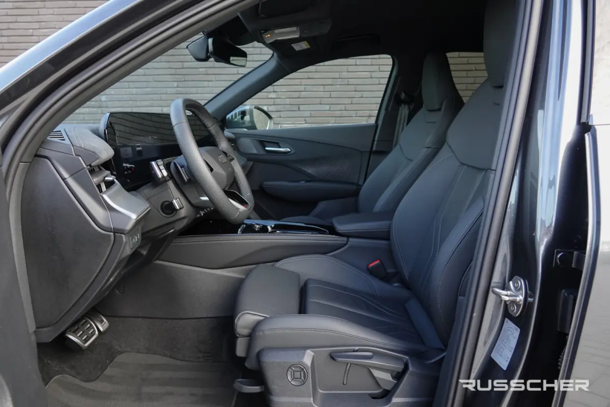 S-Line | e-hybrid 272Pk | Achteruitrijcamera | Virtual Cockpit | 19'' | Indium Grey