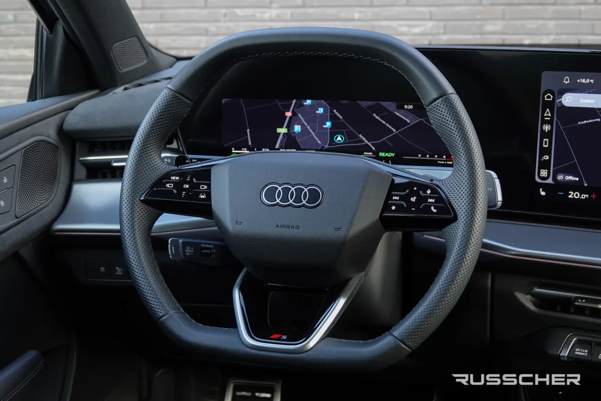 S-Line | e-hybrid 272Pk | Achteruitrijcamera | Virtual Cockpit | 19'' | Indium Grey