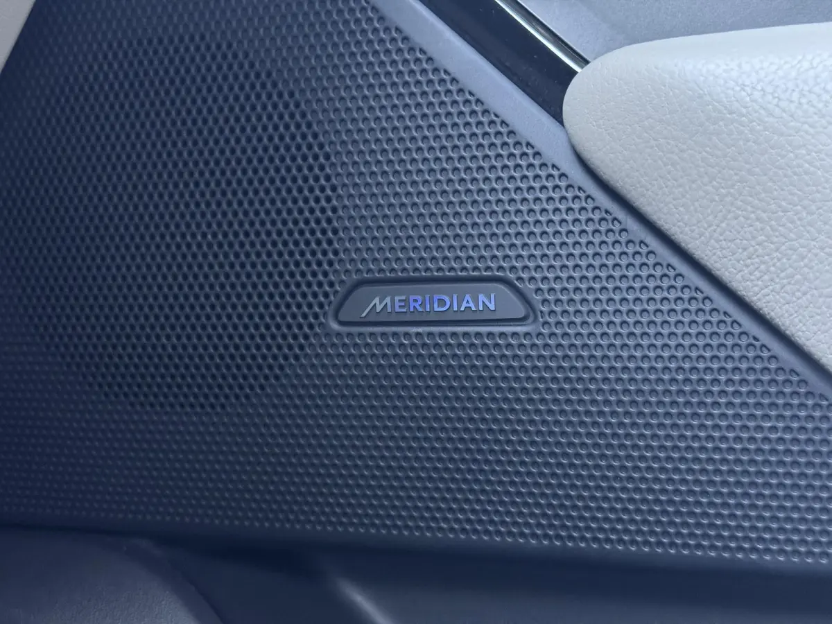 2.0 P250 Turbo AWD Carbon Edition 2e Eigenaar|Navi|Camera|Meridian Sound System|Trekhaak|Clima|Cruise|Carplay|N.A.P|NL Auto|APK tot 09-2027