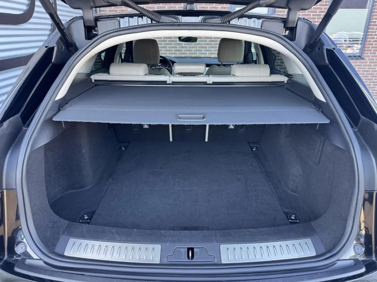 2.0 P250 Turbo AWD Carbon Edition 2e Eigenaar|Navi|Camera|Meridian Sound System|Trekhaak|Clima|Cruise|Carplay|N.A.P|NL Auto|APK tot 09-2027