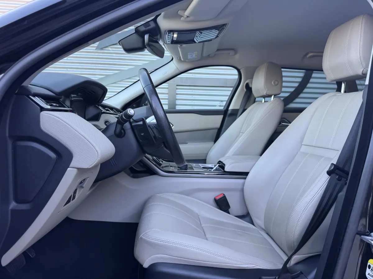 2.0 P250 Turbo AWD Carbon Edition 2e Eigenaar|Navi|Camera|Meridian Sound System|Trekhaak|Clima|Cruise|Carplay|N.A.P|NL Auto|APK tot 09-2027