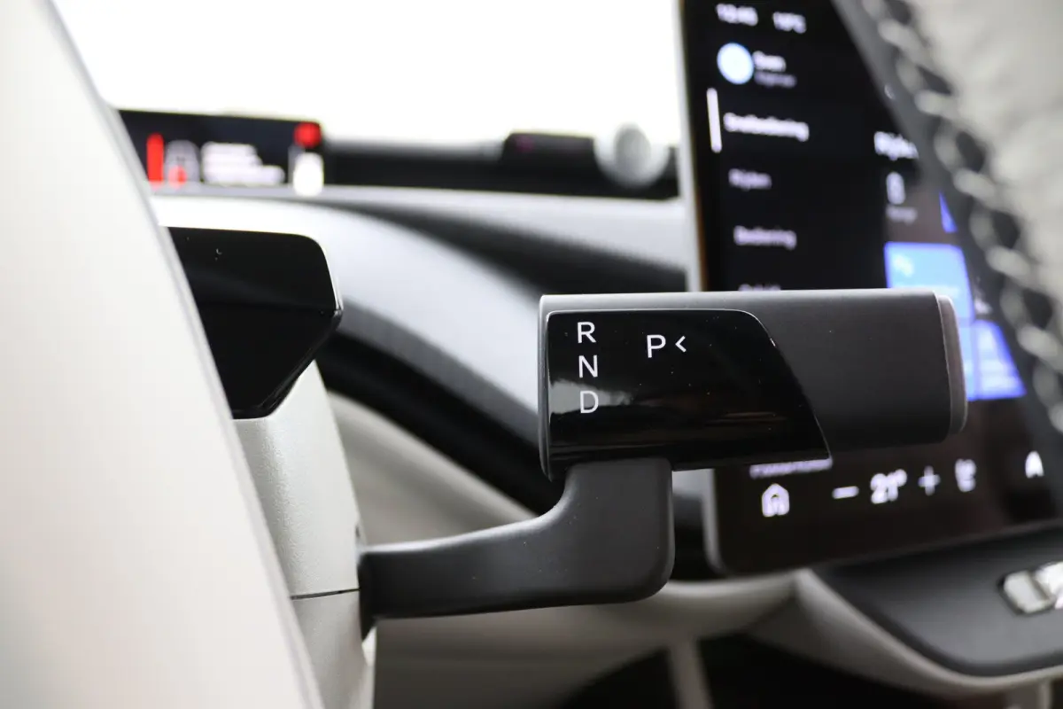P10 AWD Ultra 95 kWh | Bowers&Wilkins | Stoelventilatie | Elektromagnetisch Dak | 22 inch |