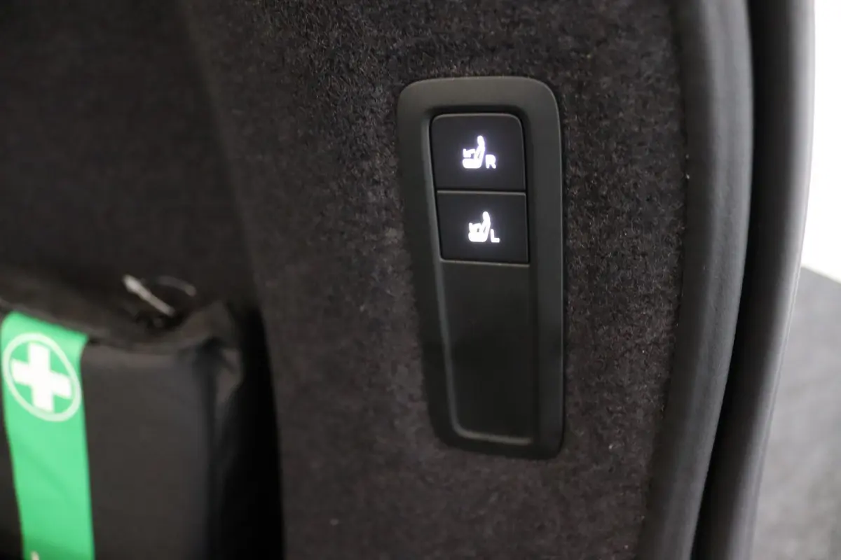 P10 AWD Ultra 95 kWh | Bowers&Wilkins | Stoelventilatie | Elektromagnetisch Dak | 22 inch |