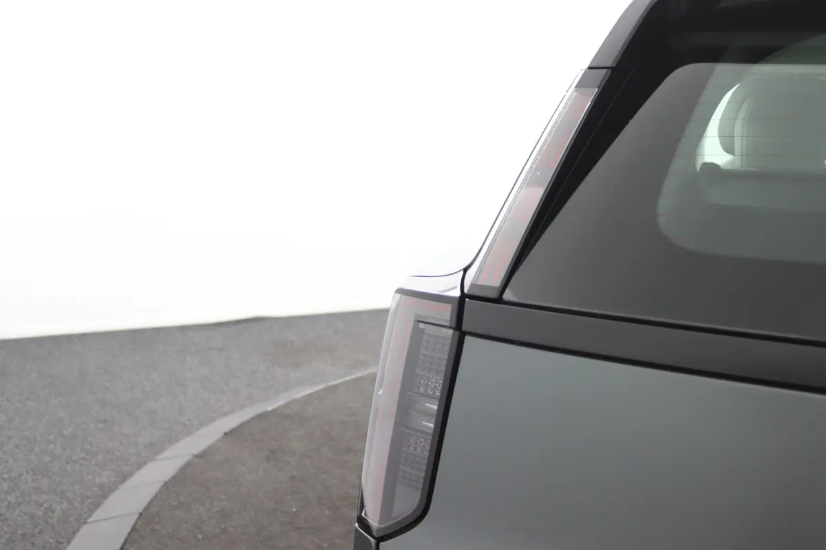 P10 AWD Ultra 95 kWh | Bowers&Wilkins | Stoelventilatie | Elektromagnetisch Dak | 22 inch |