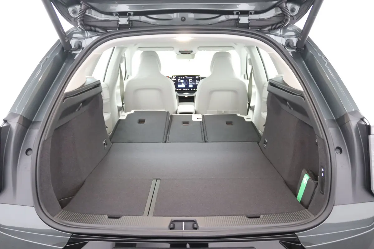P10 AWD Ultra 95 kWh | Bowers&Wilkins | Stoelventilatie | Elektromagnetisch Dak | 22 inch |