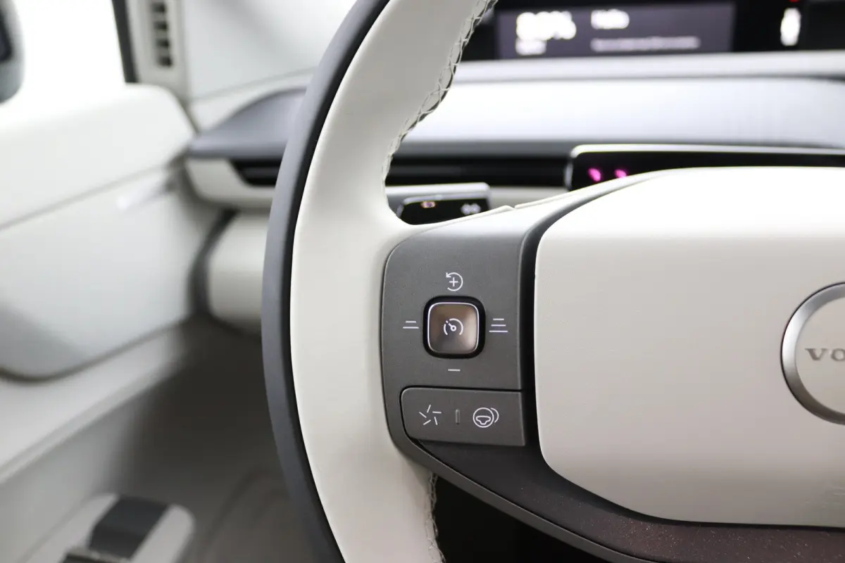 P10 AWD Ultra 95 kWh | Bowers&Wilkins | Stoelventilatie | Elektromagnetisch Dak | 22 inch |