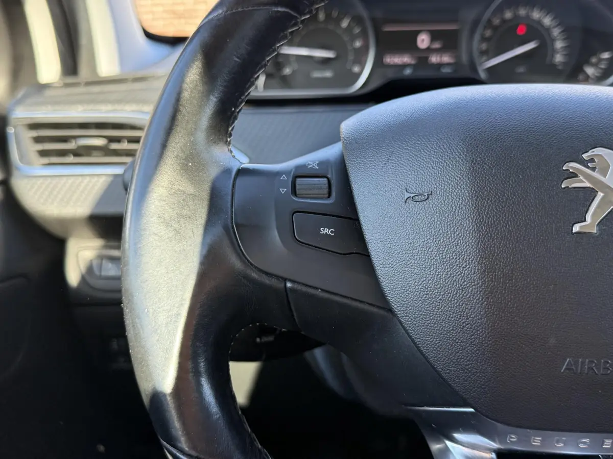 1.6 BlueHDi Blue Lease Executive 2e Eigenaar|Navi|Carplay|Clima|Cruise|PDC|N.A.P|Nieuwe APK bij Aflevering