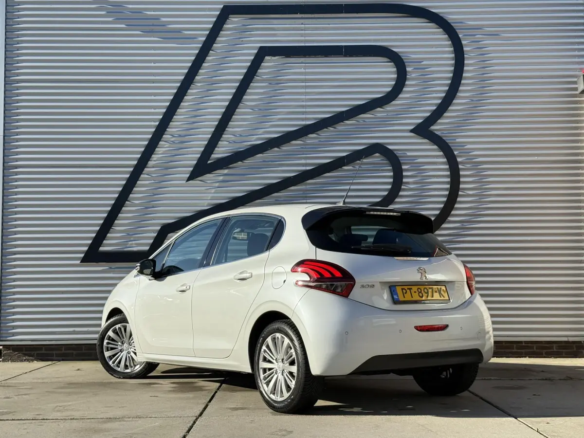 1.6 BlueHDi Blue Lease Executive 2e Eigenaar|Navi|Carplay|Clima|Cruise|PDC|N.A.P|Nieuwe APK bij Aflevering