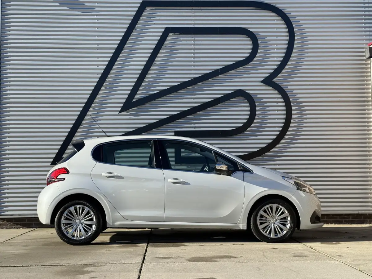1.6 BlueHDi Blue Lease Executive 2e Eigenaar|Navi|Carplay|Clima|Cruise|PDC|N.A.P|Nieuwe APK bij Aflevering