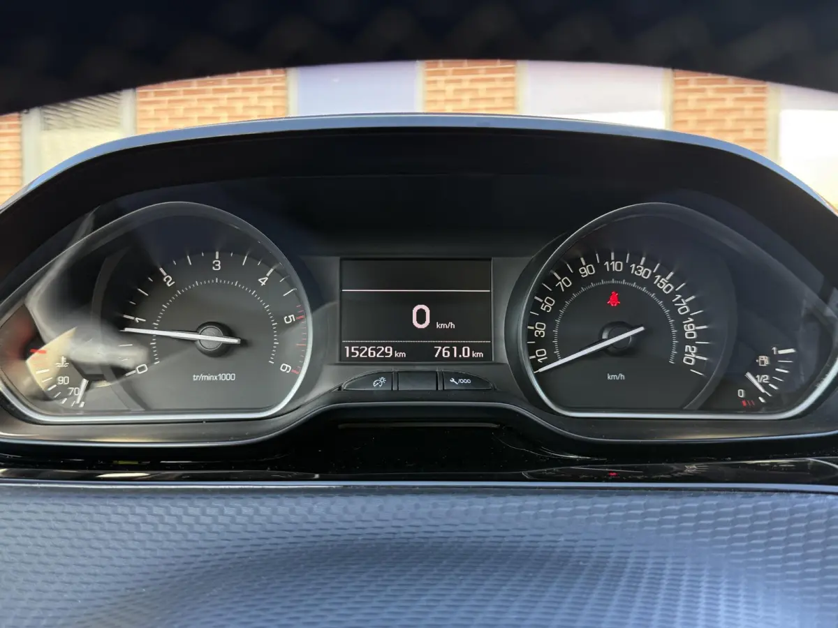 1.6 BlueHDi Blue Lease Executive 2e Eigenaar|Navi|Carplay|Clima|Cruise|PDC|N.A.P|Nieuwe APK bij Aflevering