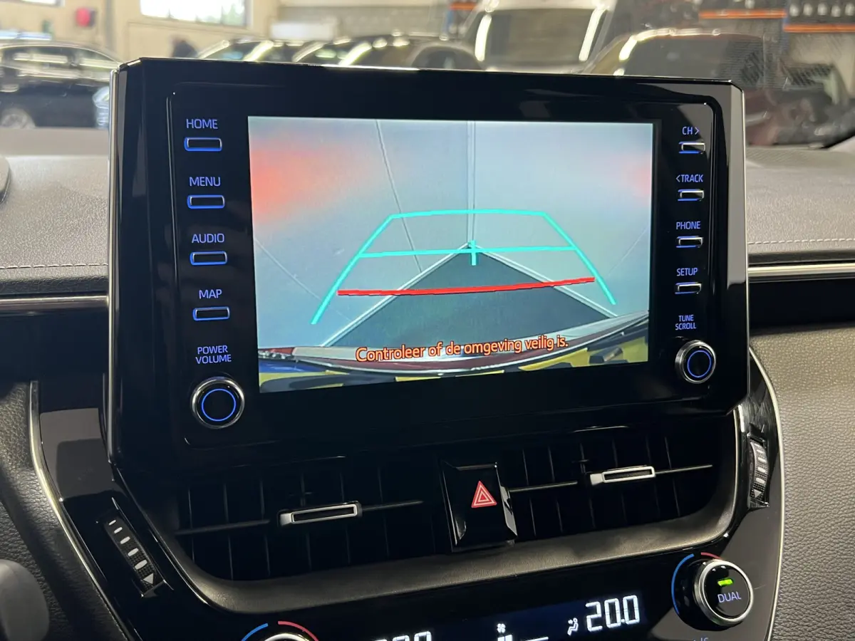 1.8 Hybrid Executive | Navigatie/Android/Apple Carplay | LM Velgen 17" | Voorstoelen Verwarmd | Achteruitrijcamera | Cruise Control Adaptief | Airco |