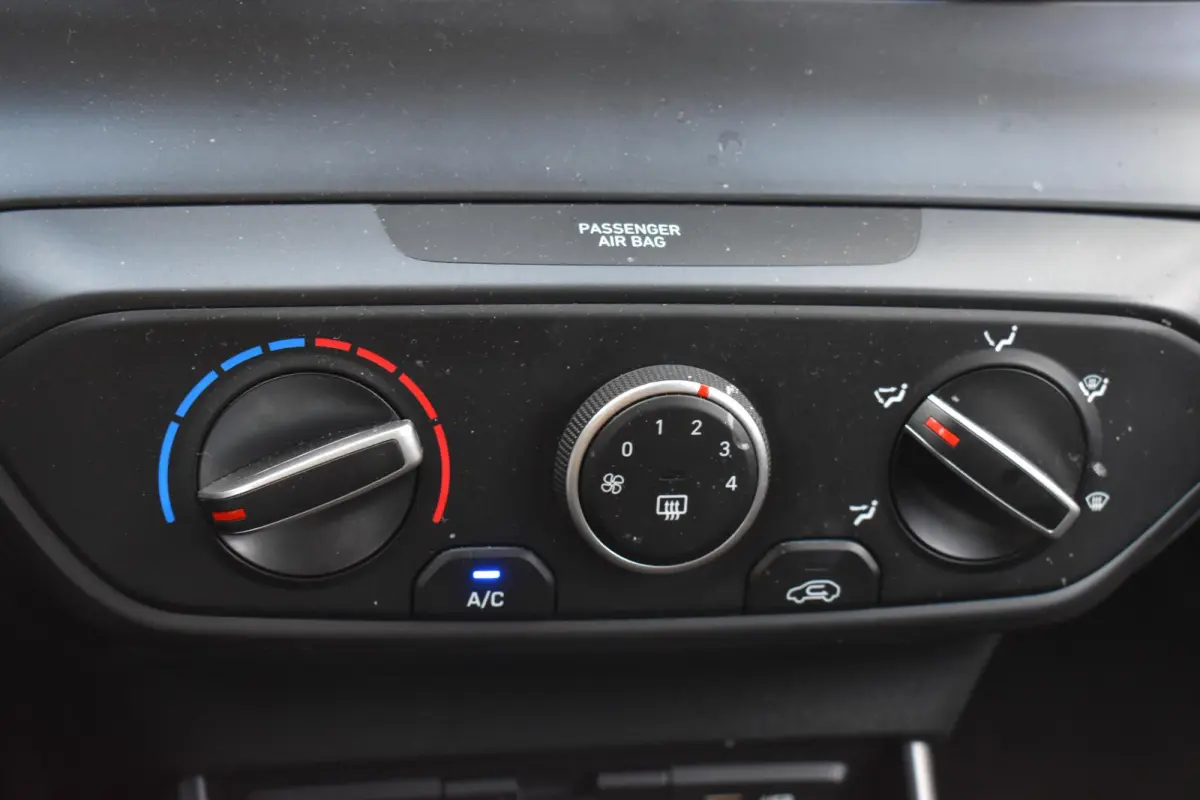 1.2 MPI Comfort 1e Eigenaar | Camera | Carplay Navigatie | BSM | Airco | 12 mnd BOVAG garantie | Whatsapp 06-53188999