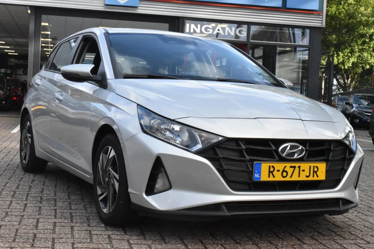1.2 MPI Comfort 1e Eigenaar | Camera | Carplay Navigatie | BSM | Airco | 12 mnd BOVAG garantie | Whatsapp 06-53188999