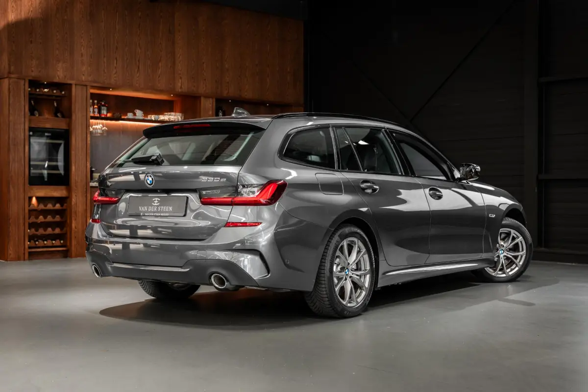 330e High Executive | M Sport | Alcantara Spotstoelen | Stuurwielverwarming