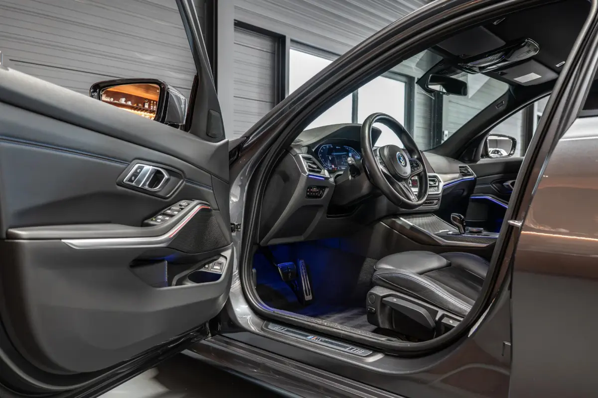 330e High Executive | M Sport | Alcantara Spotstoelen | Stuurwielverwarming