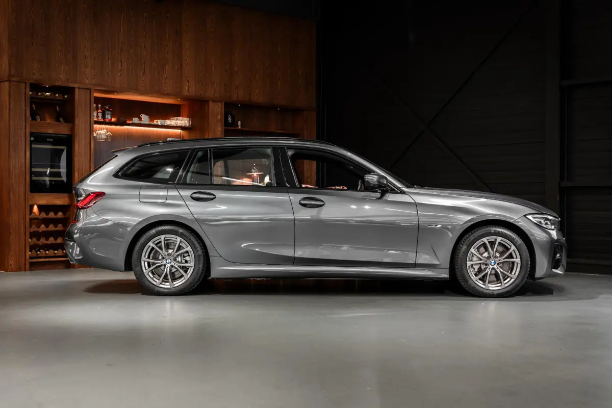 330e High Executive | M Sport | Alcantara Spotstoelen | Stuurwielverwarming