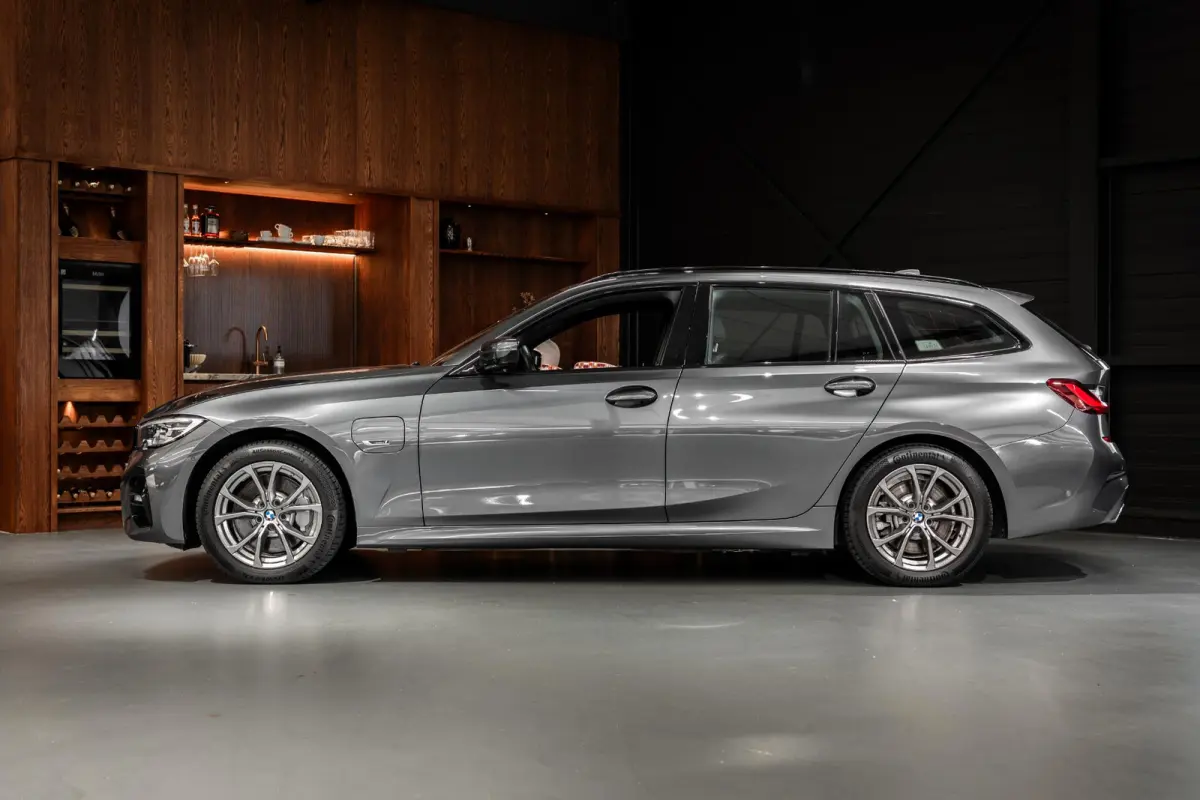 330e High Executive | M Sport | Alcantara Spotstoelen | Stuurwielverwarming