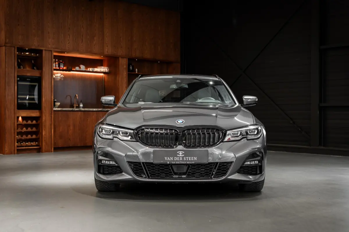 330e High Executive | M Sport | Alcantara Spotstoelen | Stuurwielverwarming