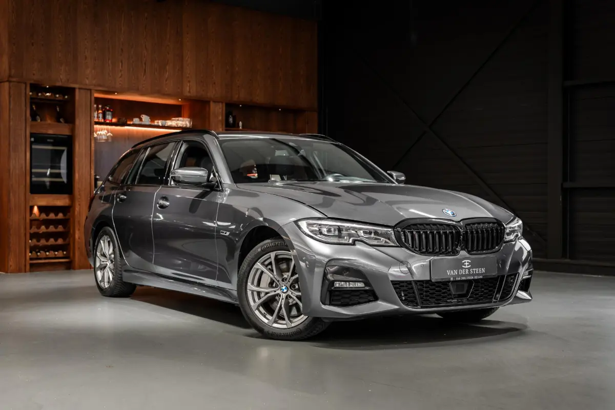 330e High Executive | M Sport | Alcantara Spotstoelen | Stuurwielverwarming