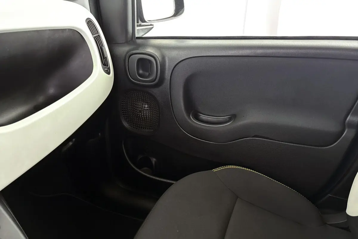 1.0 Hybrid Pandina Airco Apple CarPlay Cruise Control