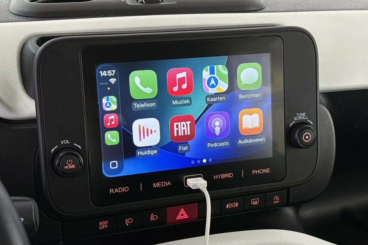 1.0 Hybrid Pandina Airco Apple CarPlay Cruise Control