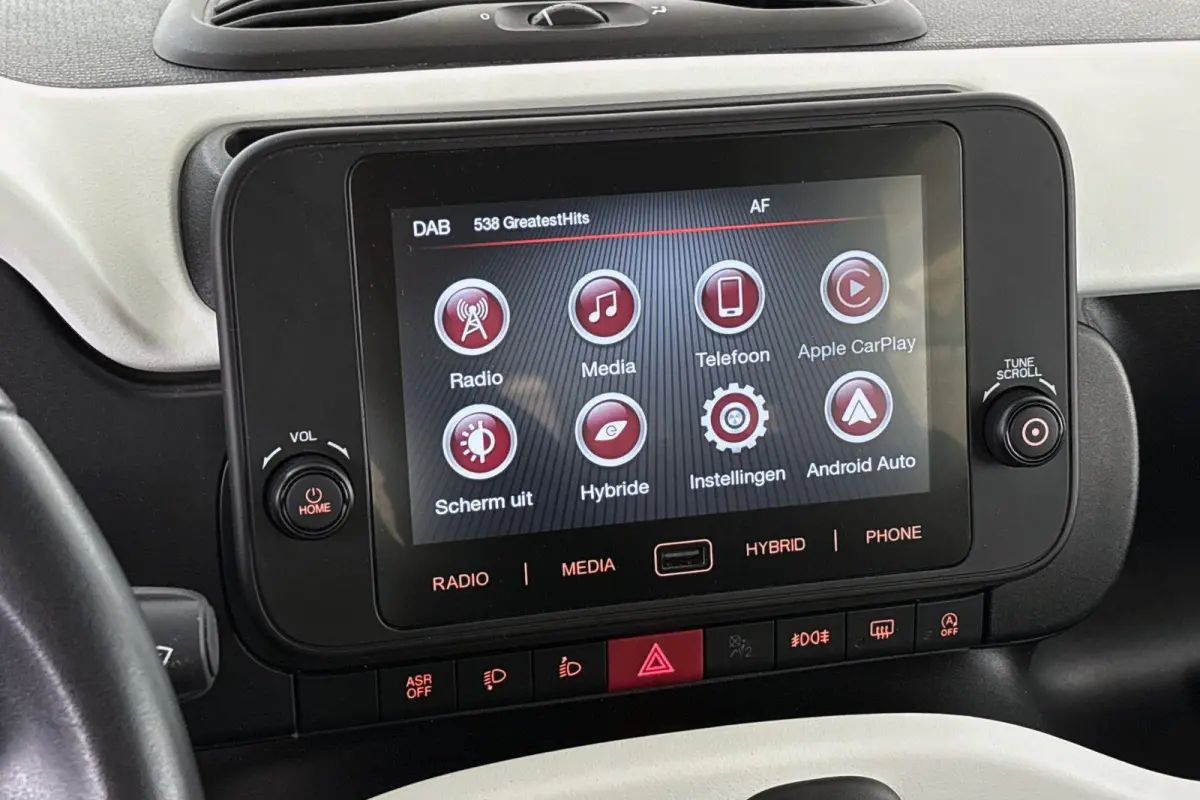 1.0 Hybrid Pandina Airco Apple CarPlay Cruise Control
