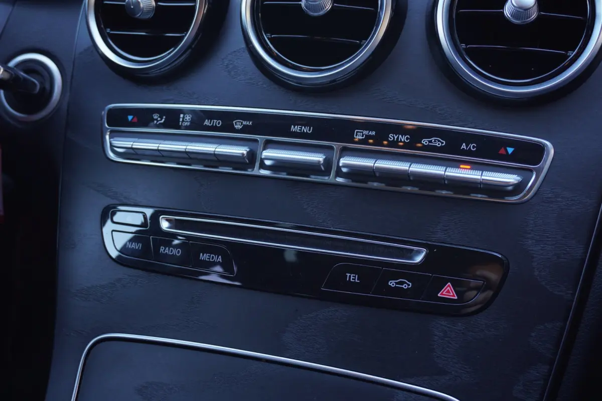 180 Sport Edition Premium Plus Automaat | Airco | Navigatie | Vol opties | Elek. pakket | Inruil mog