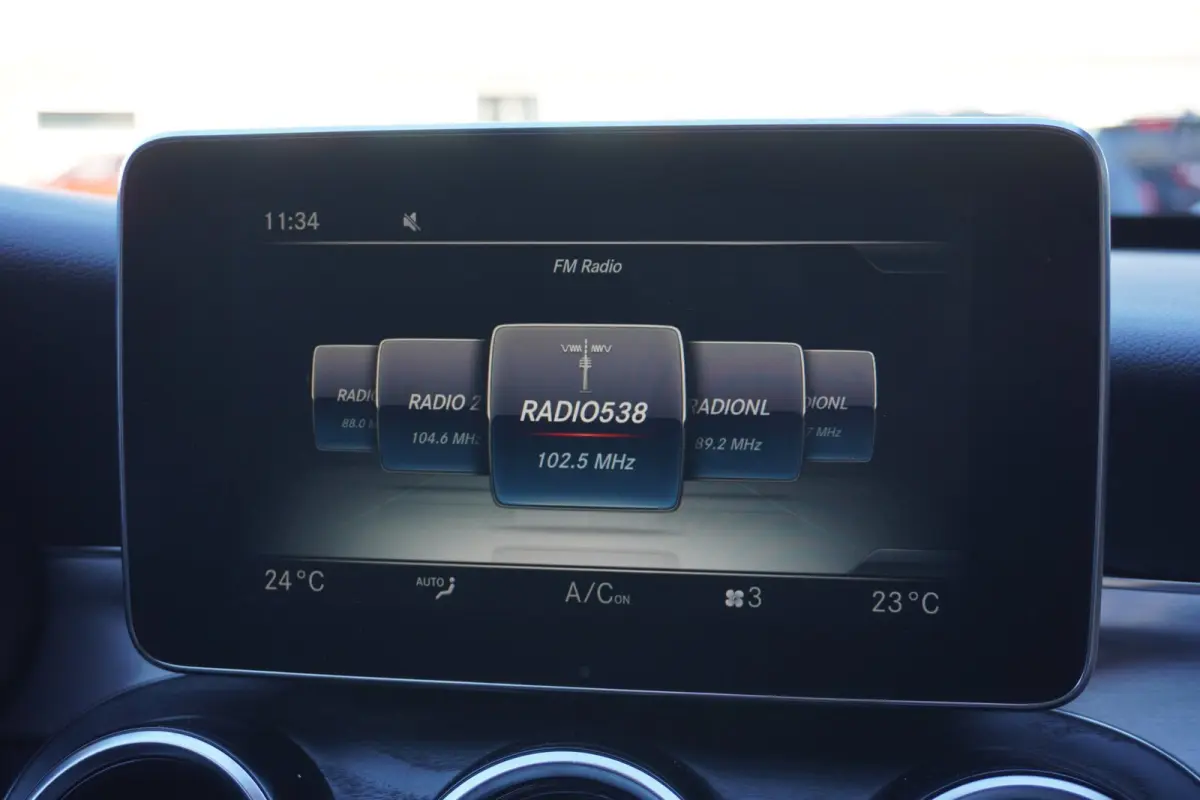 180 Sport Edition Premium Plus Automaat | Airco | Navigatie | Vol opties | Elek. pakket | Inruil mog