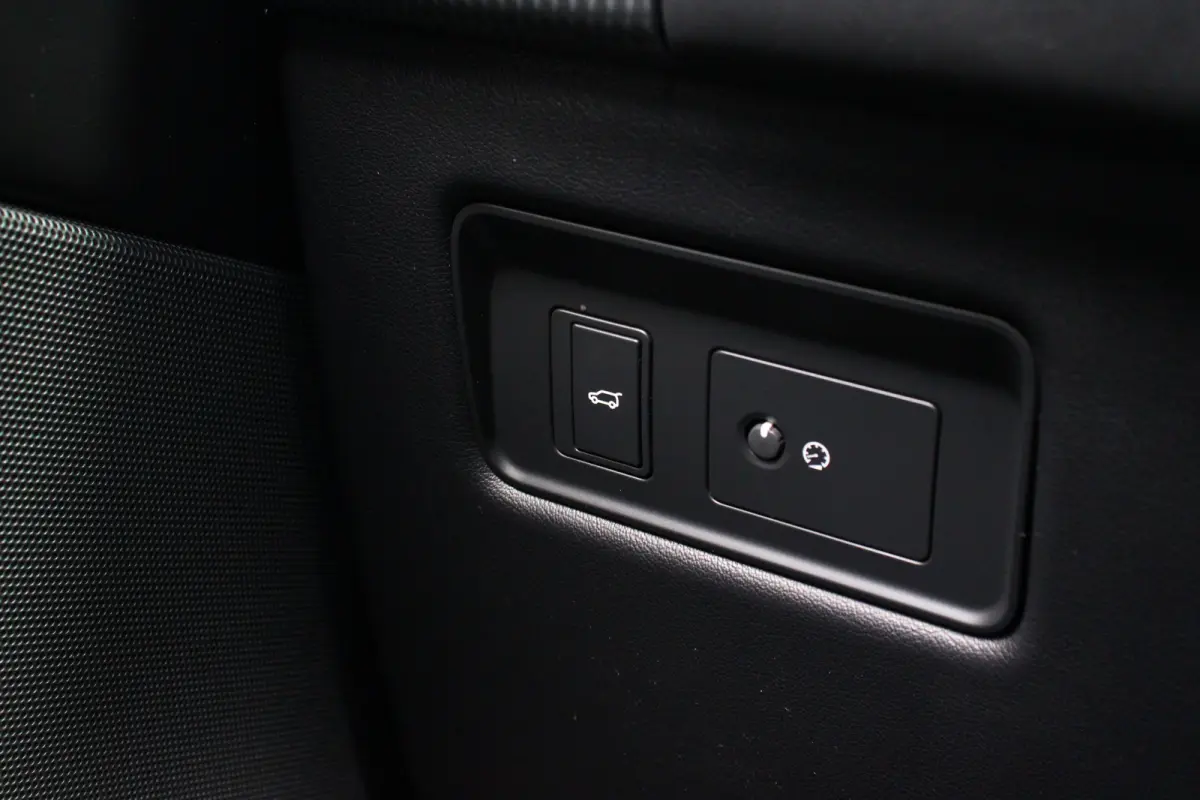 3.0 SDV6 HSE Dynamic | PANO DAK | LUXE LEDER | LED MATRIX | 21'' LMV | ADAPTIVE CRUISE | CARPLAY | STOELVERWARMING