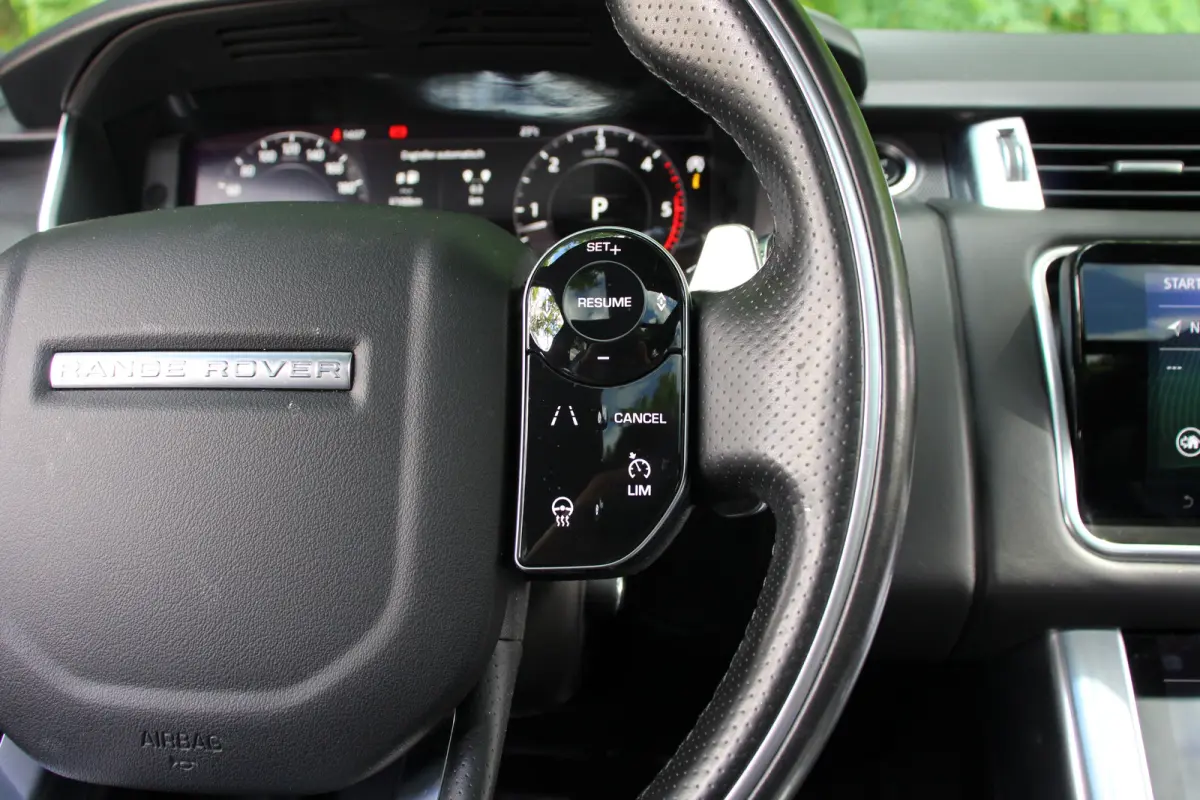 3.0 SDV6 HSE Dynamic | PANO DAK | LUXE LEDER | LED MATRIX | 21'' LMV | ADAPTIVE CRUISE | CARPLAY | STOELVERWARMING