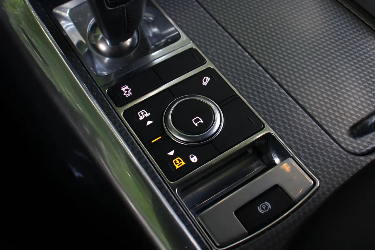 3.0 SDV6 HSE Dynamic | PANO DAK | LUXE LEDER | LED MATRIX | 21'' LMV | ADAPTIVE CRUISE | CARPLAY | STOELVERWARMING