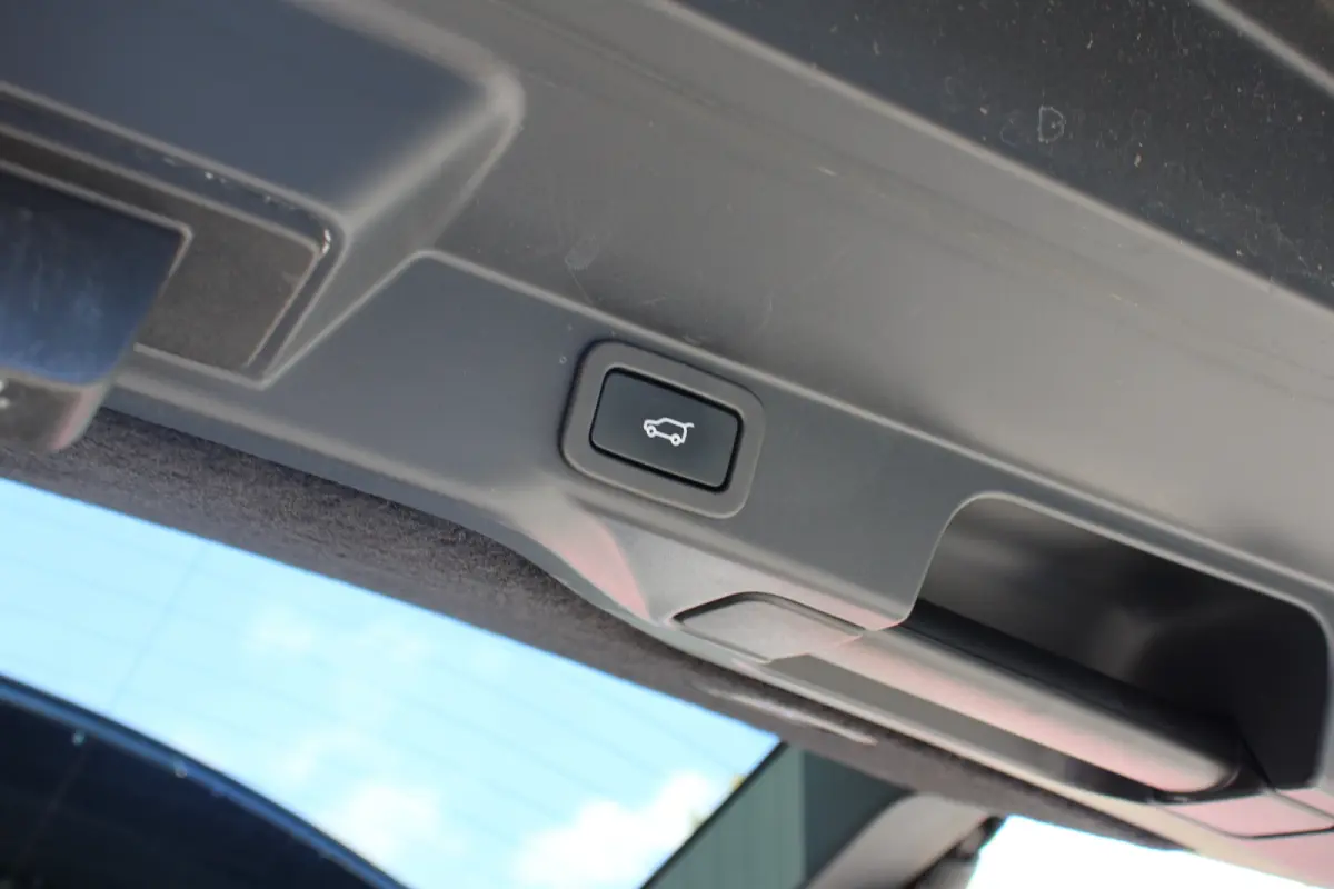 3.0 SDV6 HSE Dynamic | PANO DAK | LUXE LEDER | LED MATRIX | 21'' LMV | ADAPTIVE CRUISE | CARPLAY | STOELVERWARMING
