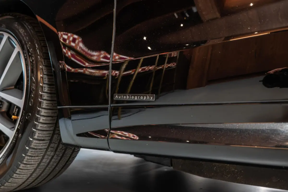 3.0 P550e Autobiography PHEV Achterasbesturing | Stoelventilatie V&A | Schuifdak | Fabrieksgarantie 10-2028
