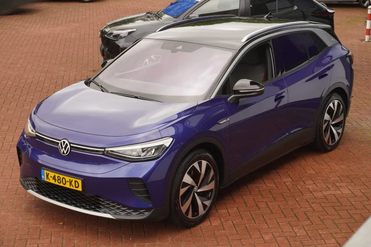 First 77 kWh+Led+Navigatie+Camera+Leder+trekhaak+20"Lmv+ 88% SOH DECEMB 2020= RIJKLAAR !!