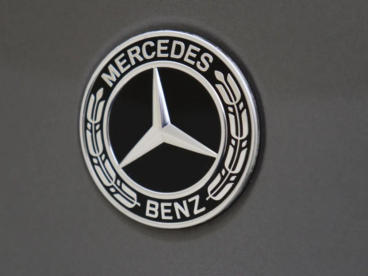 250 e Business Solution AMG Limited / Night-Pakket / Panaromadak /