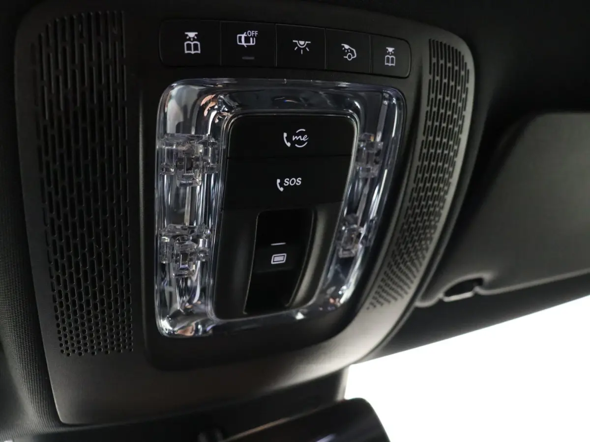 250 e Business Solution AMG Limited / Night-Pakket / Panaromadak /
