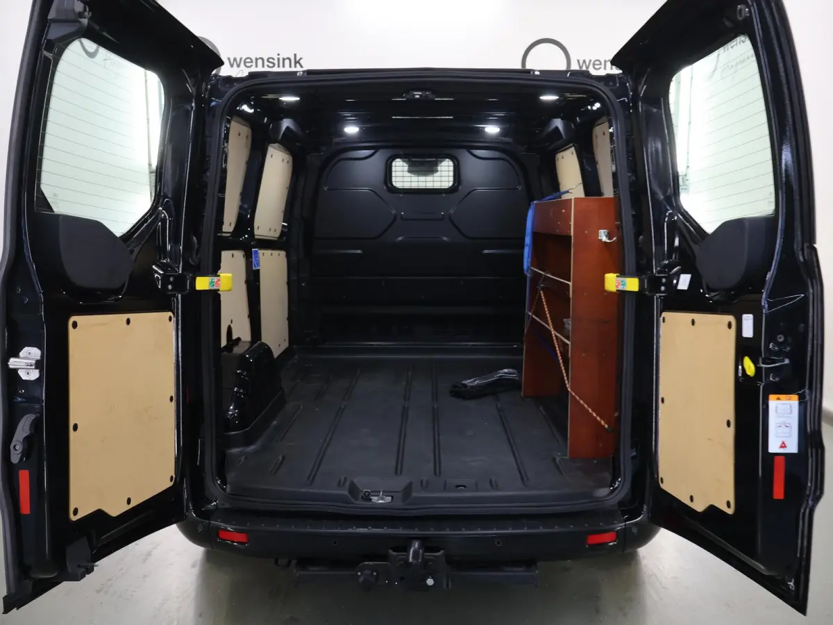290 | 2.0 TDCI | AUT. | L1 H1 | SPORT | TREKHAAK | PARKEERCAMERA | APPLE CARPLAY | STOELVERWARMING | 2-ZITS | CRUISE CONTROL