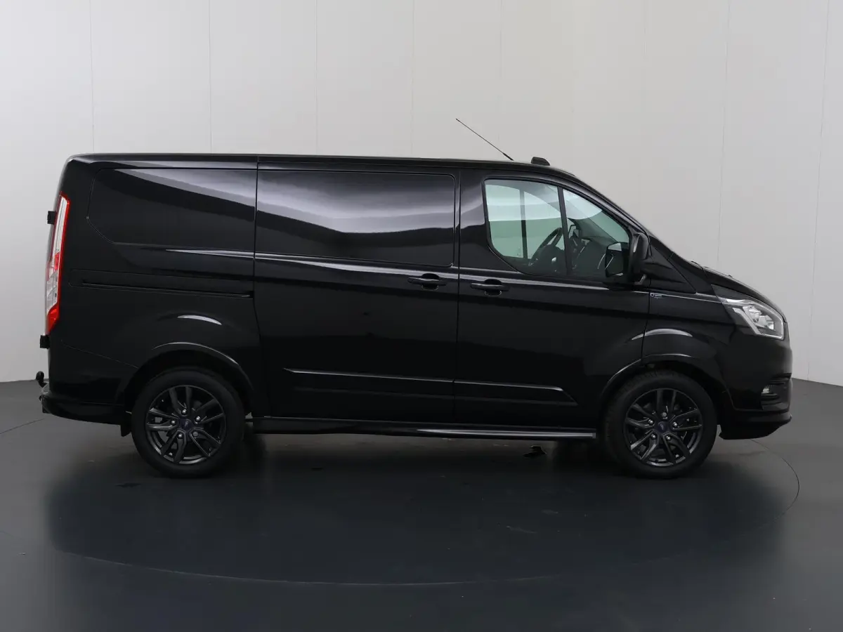 290 | 2.0 TDCI | AUT. | L1 H1 | SPORT | TREKHAAK | PARKEERCAMERA | APPLE CARPLAY | STOELVERWARMING | 2-ZITS | CRUISE CONTROL