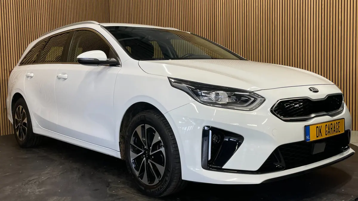 1.6 GDI PHEV DynamicLine|AFN. TREKHAAK|ACC|STOEL+STUURVERW|CARPLAY|CAMERA|CRUISE+CLIMA|INCL. BTW|1e EIGENAAR|