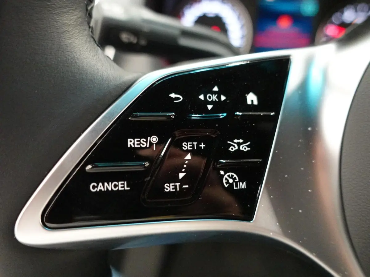 315 L3 Automaat Airco Cruise Control Navigatie