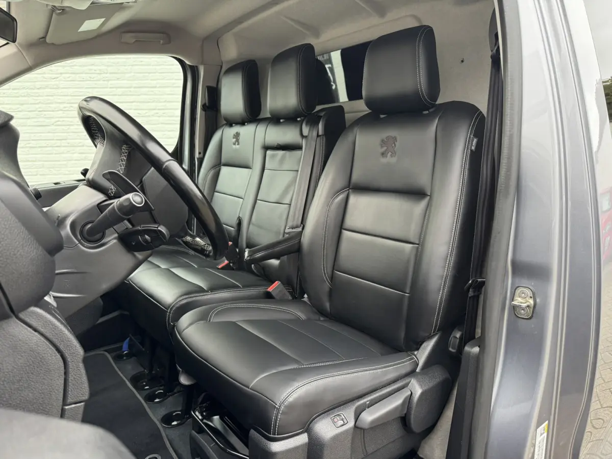 2.0 BlueHDI 180 Long Sport MARGE Automaat Trekhaak Leder Camera CarPlay Navigatie Cruise