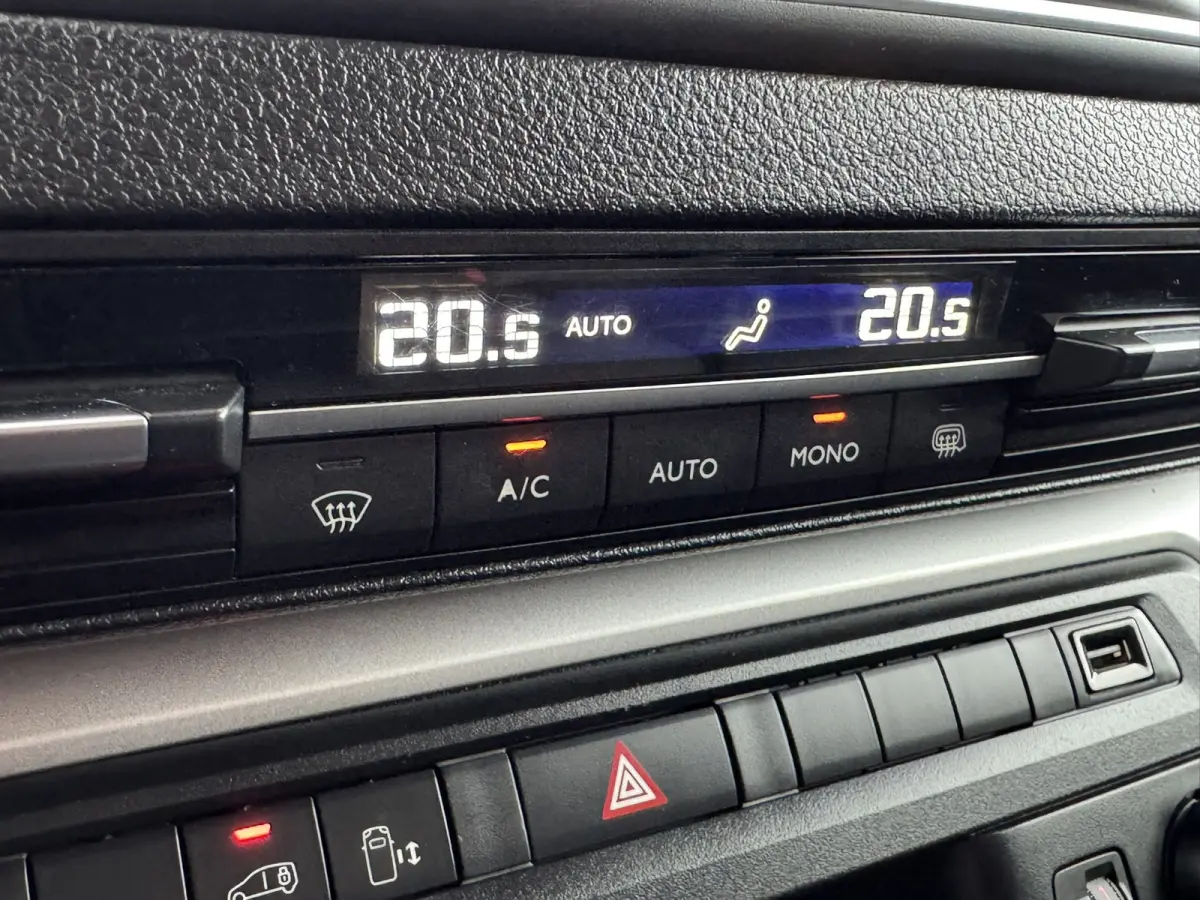 2.0 BlueHDI 180 Long Sport MARGE Automaat Trekhaak Leder Camera CarPlay Navigatie Cruise