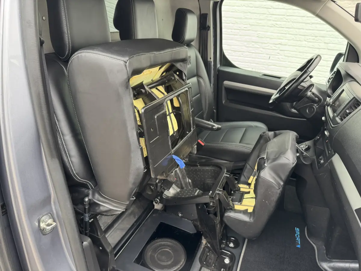 2.0 BlueHDI 180 Long Sport MARGE Automaat Trekhaak Leder Camera CarPlay Navigatie Cruise