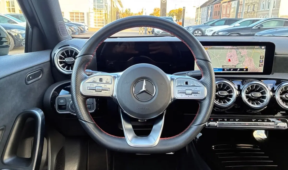 250e AMG ** NIGHT, MBUX+, PANO, TREKH, HuD, 2-Zone CLIMA, 19-inch LMV,  ** 1e EIG - UNFALLFREI ** ** INFORMEER OOK NAAR ONZE AANTREKKELIJKE FINANCIAL-LEASE TARIEVEN **