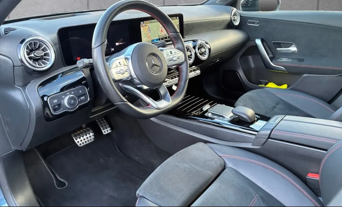 250e AMG ** NIGHT, MBUX+, PANO, TREKH, HuD, 2-Zone CLIMA, 19-inch LMV,  ** 1e EIG - UNFALLFREI ** ** INFORMEER OOK NAAR ONZE AANTREKKELIJKE FINANCIAL-LEASE TARIEVEN **
