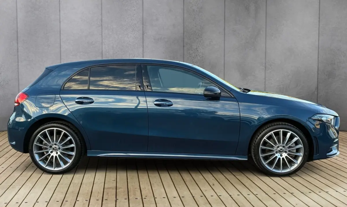 250e AMG ** NIGHT, MBUX+, PANO, TREKH, HuD, 2-Zone CLIMA, 19-inch LMV,  ** 1e EIG - UNFALLFREI ** ** INFORMEER OOK NAAR ONZE AANTREKKELIJKE FINANCIAL-LEASE TARIEVEN **