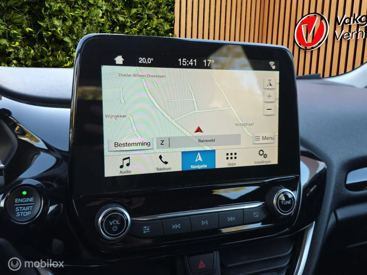 1.0 EcoBoost Titanium ✅Carplay ✅Camera ✅Winterpack