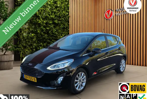 1.0 EcoBoost Titanium ✅Carplay ✅Camera ✅Winterpack
