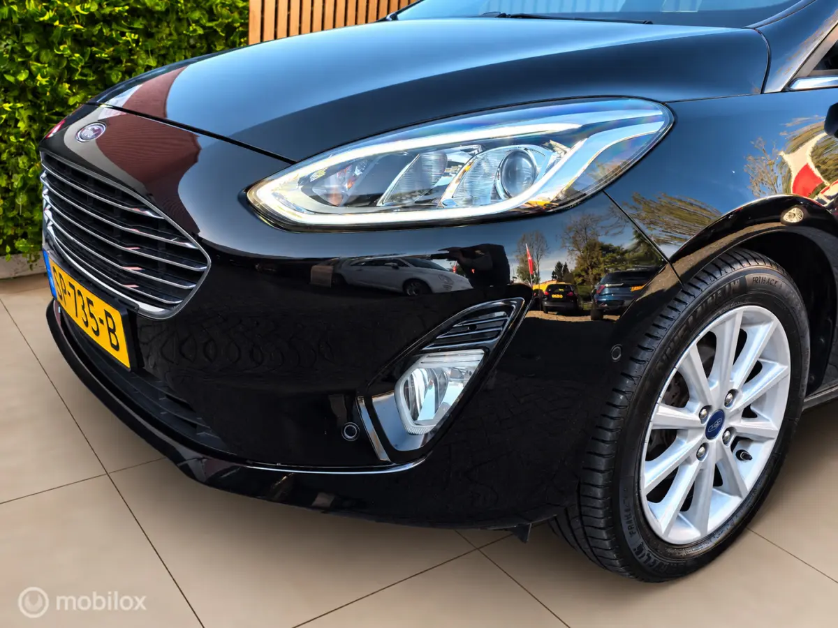 1.0 EcoBoost Titanium ✅Carplay ✅Camera ✅Winterpack