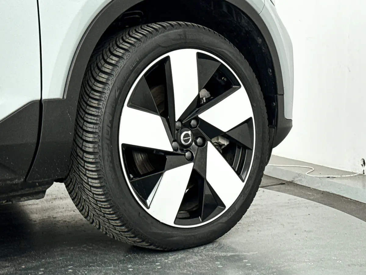 Single Motor Extended Range Plus 82 kWh | Parkeercamera | Stoel- en stuurverwarming